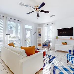 destiny-beach-villa-6b.panamacity-beachhotels.com/